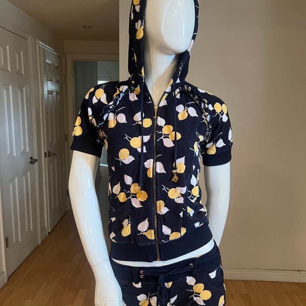 Y2K JUICY COUTURE LEMON TERRY CLOTH SHORT AND HOODIE SET SZ S /M